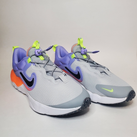 NEW Nike Run Flow Big Kids' Running Shoes [DR0472-002] Kids 6.5y , Womens Size 8 - Picture 2 of 10
